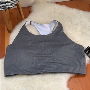GapFit sports bra